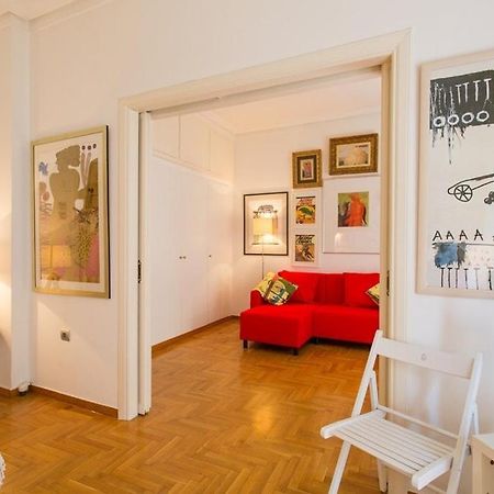 A Cozy Apt In Kolonaki Of Athén Kültér fotó