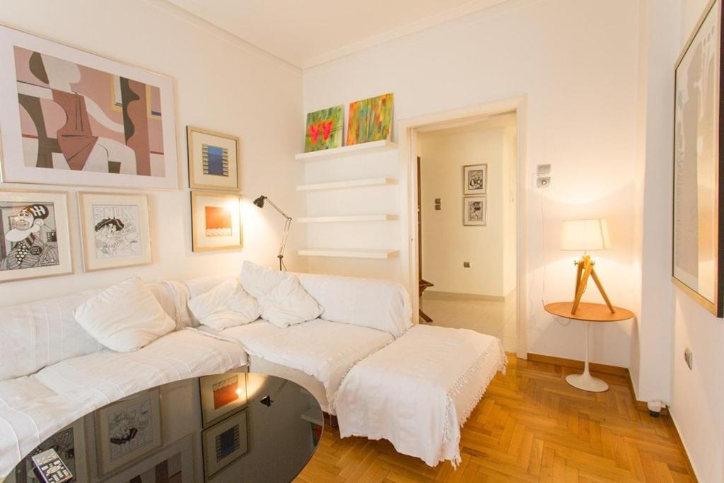 A Cozy Apt In Kolonaki Of Athén Kültér fotó