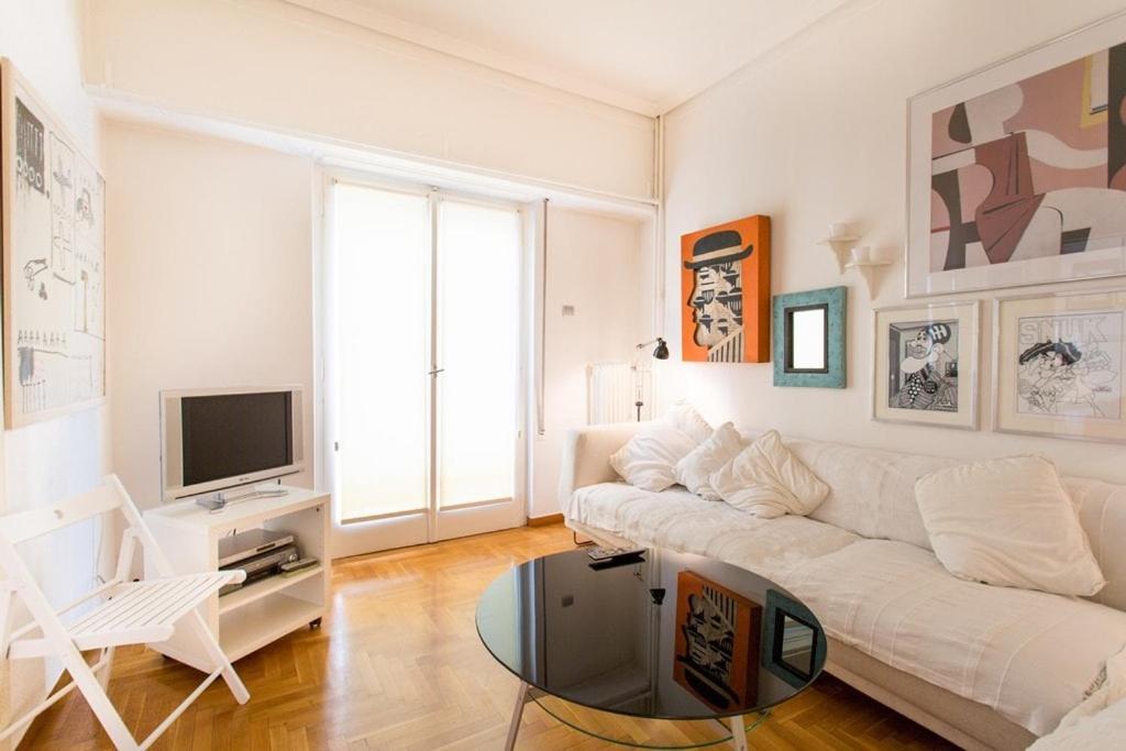 A Cozy Apt In Kolonaki Of Athén Kültér fotó